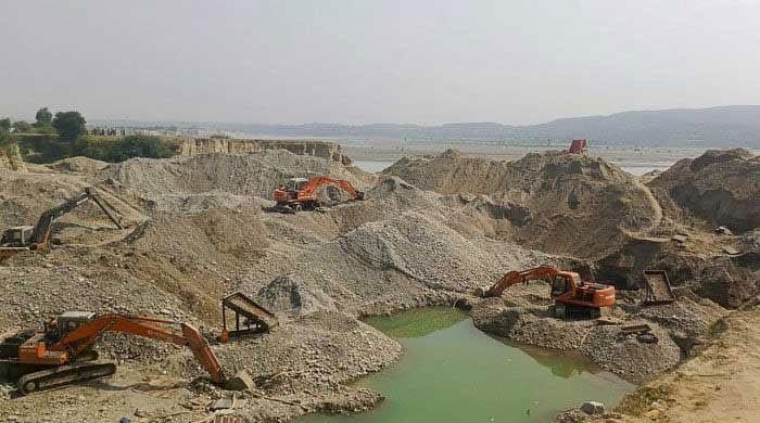 China's top-rated conglomerate considers billion-dollar investment in Pakistan