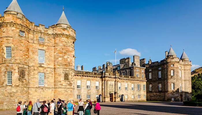 Palace makes delightful announcement for fans: Once-in-a-lifetime chance