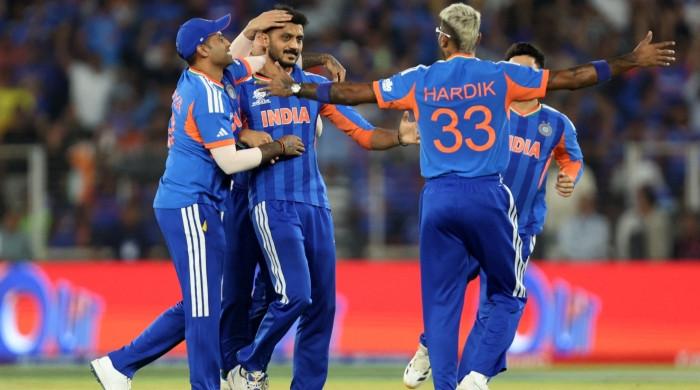 Allen, Rachin dismissed early as New Zealand begin chase of India’s 256  www.geo.tv