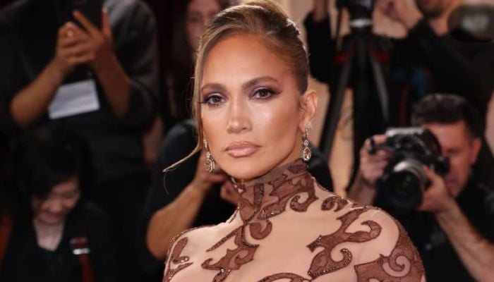 The On the Floor hitmaker honours her mom, sister, and more