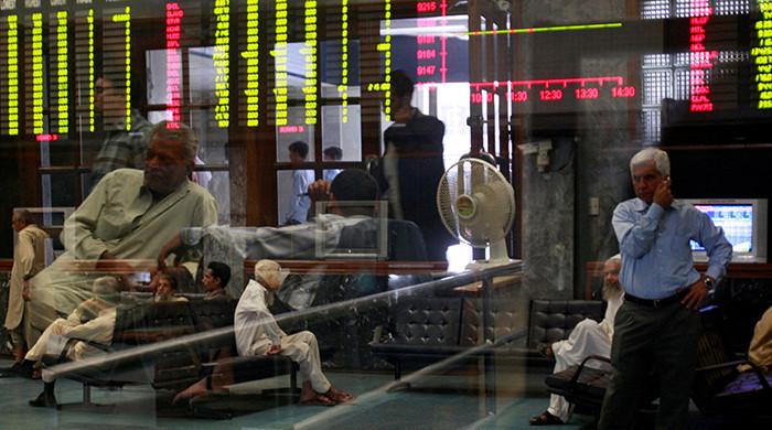 Middle East war triggers PSX sell-off, market plunges over 9,000 points