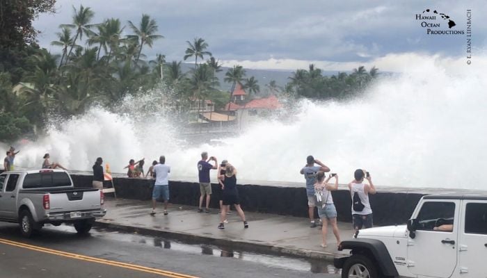 Hawaii braces for powerful Kona storm as flood threat looms