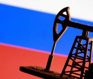 US considers easing Russian oil sanctions to curb global price surge