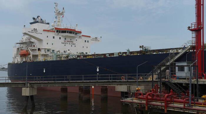 Pakistan begins importing oil via Red Sea route after Strait of Hormuz closure: sources