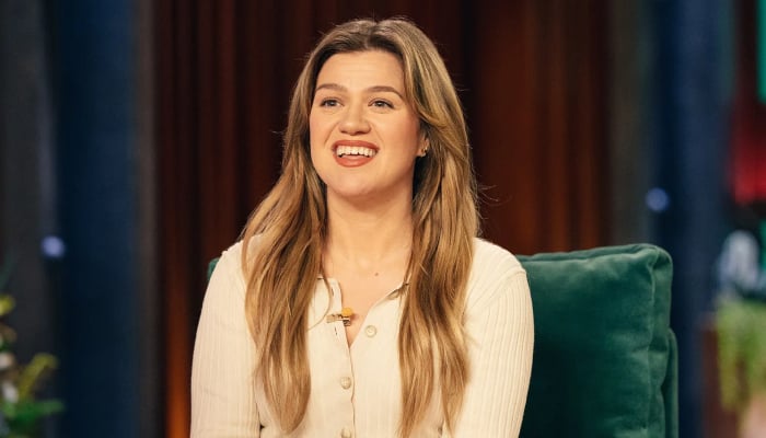 Kelly Clarkson calls out American Idol for deceptive tricks years later