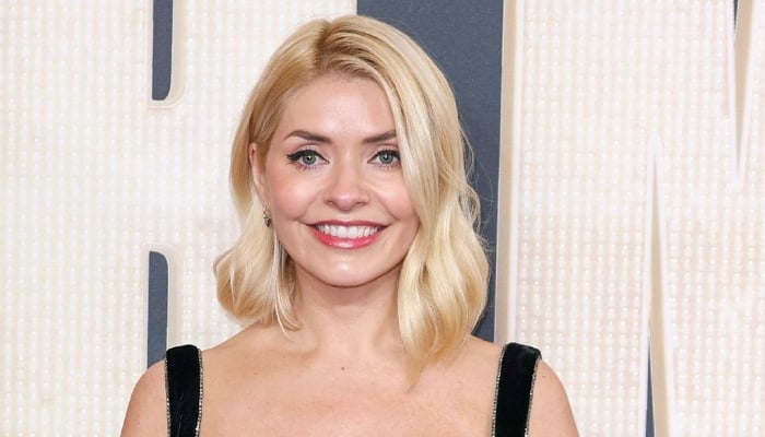 Holly is preparing to make her TV comeback with her own Youtube channel, sources