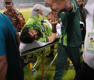 Hussain Talat suffers shoulder injury in second Pakistan-Bangladesh ODI