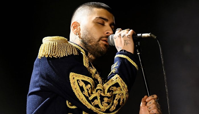 Zayn Malik drops preview of upcoming single ‘Sideways’?