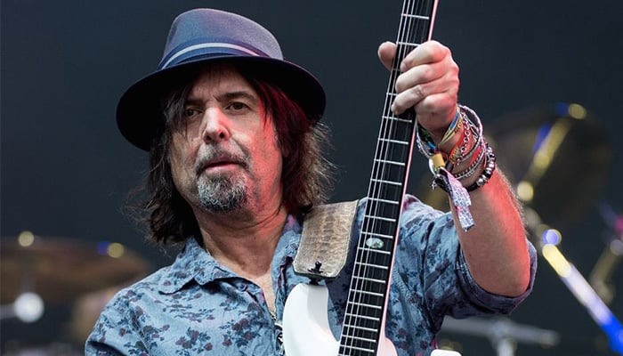 Phil Campbell, Motörhead guitarist, dies at 64