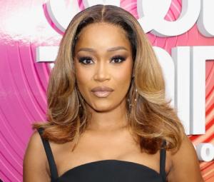 Fan proposes Keke Palmer at on onstage