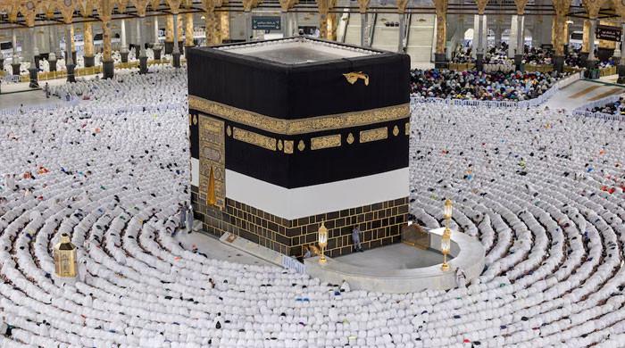 Govt directs private Hajj operators to complete visa processing by March 15