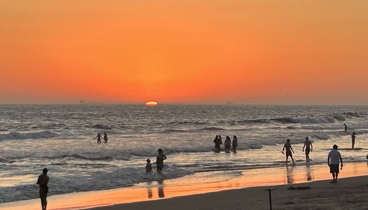 Northen Los Angeles, California shatters 2007 temperature record as heat wave intensifies