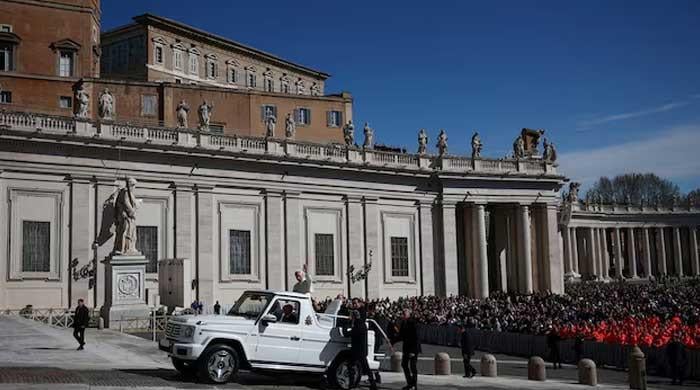 Belgian bishop challenges Pope Leo to allow married priests by 2028