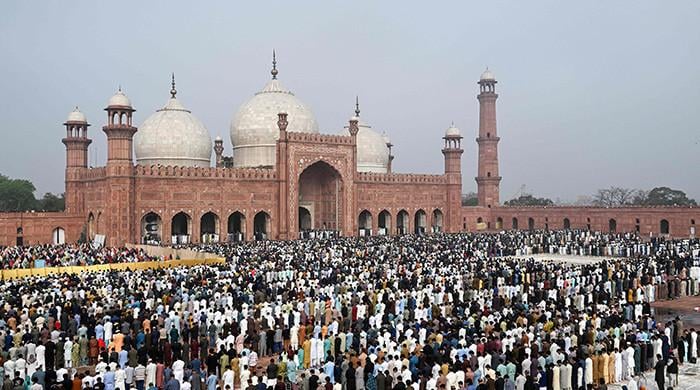 Pakistan celebrates Eid ul Fitr with prayers for unity, peace amid Mideast conflict