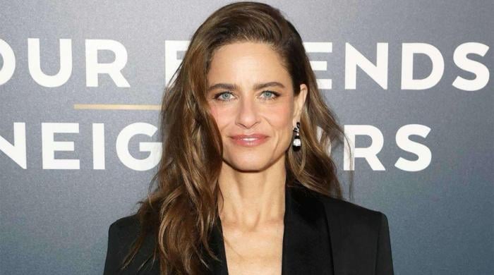 Amanda Peet opens up about private cancer fight amid family heartbreak