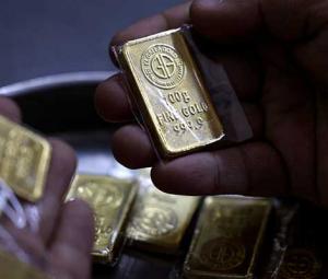 Gold prices post record single-day drop amid global downturn