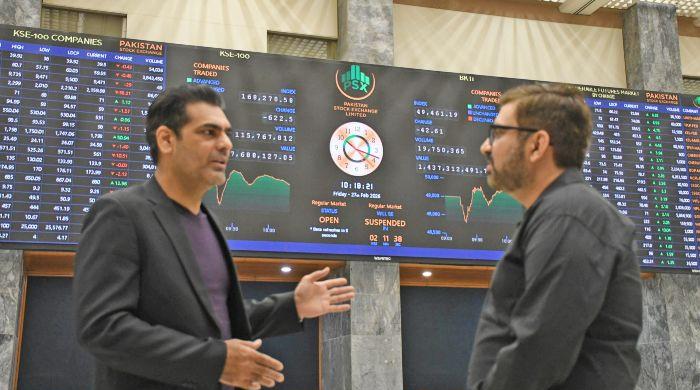 PSX advances as easing Middle East war fears boost sentiment