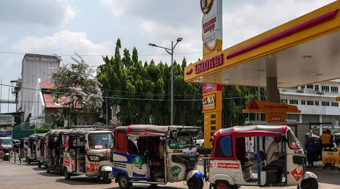 Fuel-thirsty Asian countries line up for Russian oil