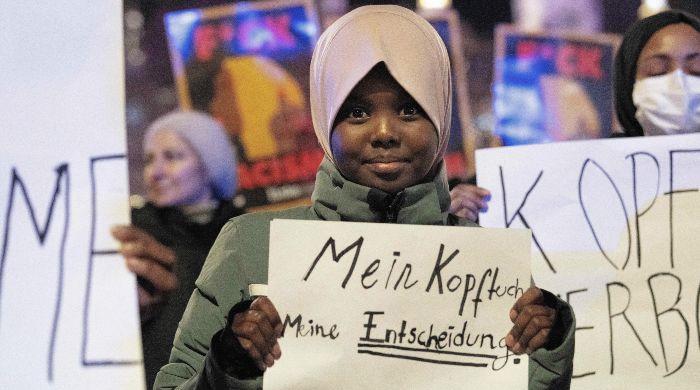 Austria school headscarf ban sparks anger