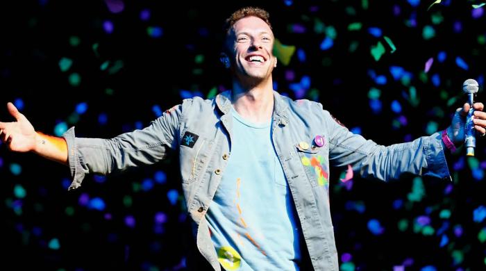 Coldplay frontman Chris Martin gets papped on NYC streets 