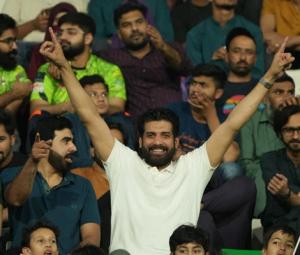 PSL franchise owners urge PM Shehbaz to allow fans back into stadiums