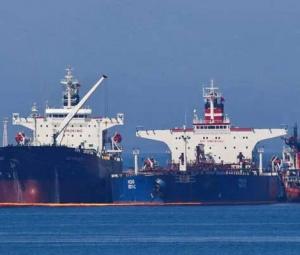 Fuel crisis exposes Pakistan's dangerous reliance on imported oil: experts