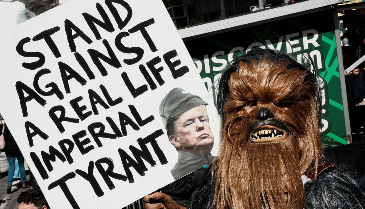Chewbacca against an ‘imperial tyrant’, Ney York. — Reuters