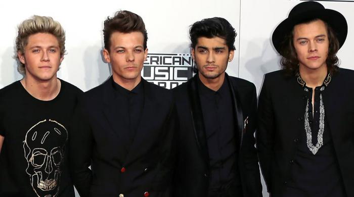 Niall Horan reacts to Harry, Louis, Zayn releasing music at same time