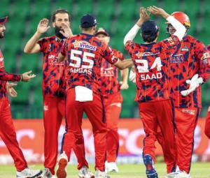 Karachi Kings restrict Lahore Qalandars to 128/9 in PSL 11 clash