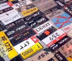 Karachi police extend deadline for govt-approved vehicle number plates