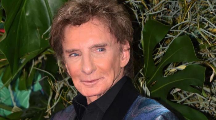 Barry Manilow opens up about cancer recovery: 'Been through hell'