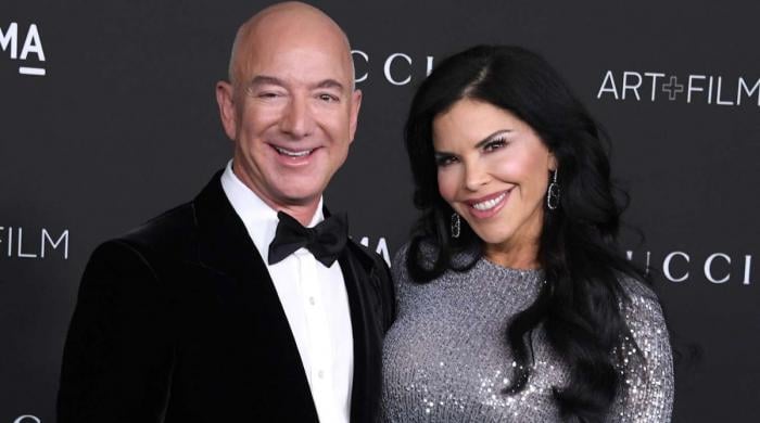 Jeff Bezos, Lauren Sanchez union under spotlight after viral moment