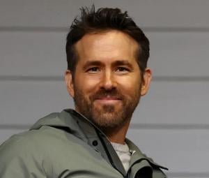 Fans make Ryan Reynolds bid $25k for hat at auction
