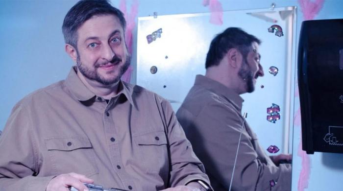 Eugene Mirman, ‘Bob's Burgers' voice actor, pulled from burning car after crash