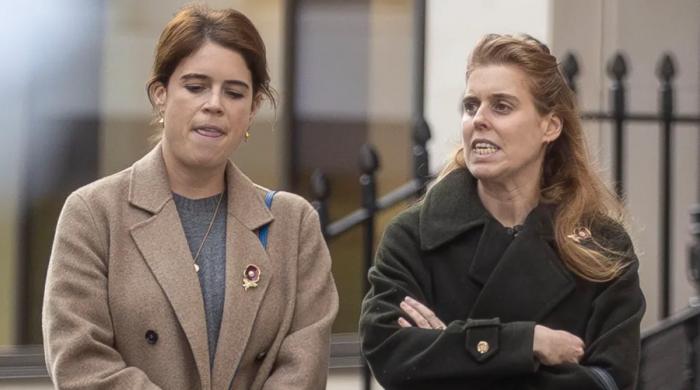 Beatrice, Eugenie receive final warning hours before royal gathering