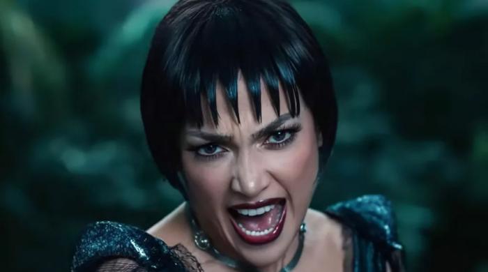 Jennifer Lopez dominates screen in 'Kiss of the Spider Woman' first look