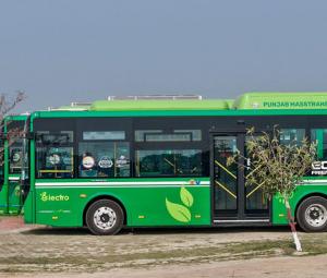 Islamabad, Punjab announce free public transport to cushion fuel hike impact