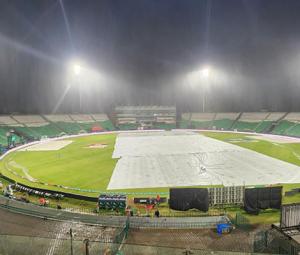 PSL 11: Toss between Lahore Qalandars, Multan Sultans delayed by rain