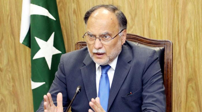 Provinces directed to rein in inflation, issue revised fare notification