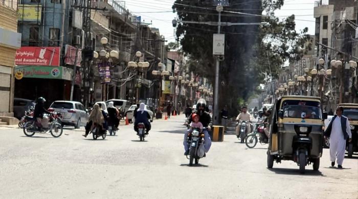 KP, Balochistan order early closure of wedding halls, markets, restaurants