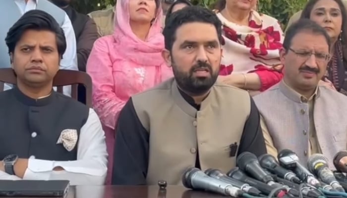 KP Chief Minister Sohail Afridi (centre) addresses a news conference in Islamabad, April 6, 2026. — Screengrab via YouTube/Pakistan Tehreek-e-Insaf