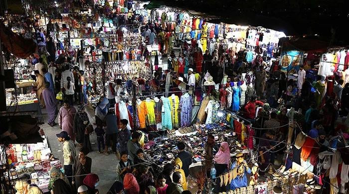 Fuel-saving measures: Markets, malls to shut at 8pm across Pakistan except Sindh