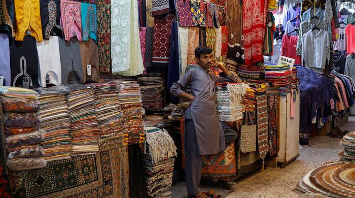 Fuel-saving measures: Markets, malls to shut at 8pm across Pakistan except Sindh