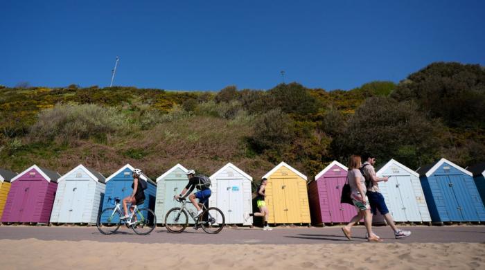 UK sees warmest early April in 80 years, breaking 1946 record