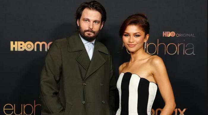 Zendaya fuels feud rumours with 'Euphoria' director at season 3 premiere