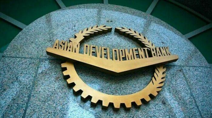 ADB forecasts Pakistan growth at 3.5%, warns of Middle East risks