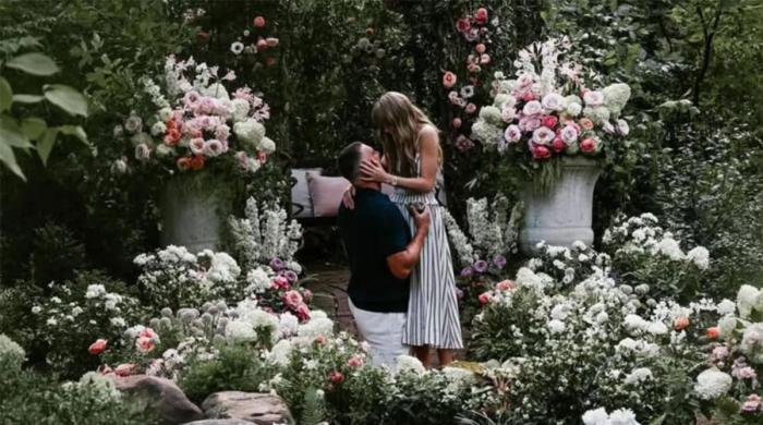 Taylor Swift, Travis Kelce set wedding date