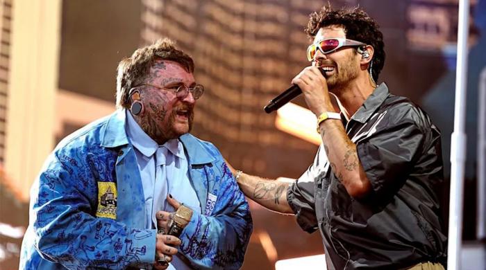 Joe Jonas joins Teddy Swims at Coachella 2026 with Jonas Brothers duet