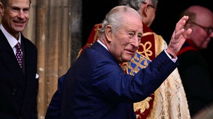 King Charles wants female author for Queen's biography