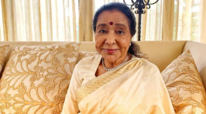 Legendary singer Asha Bhosle passes away after illness